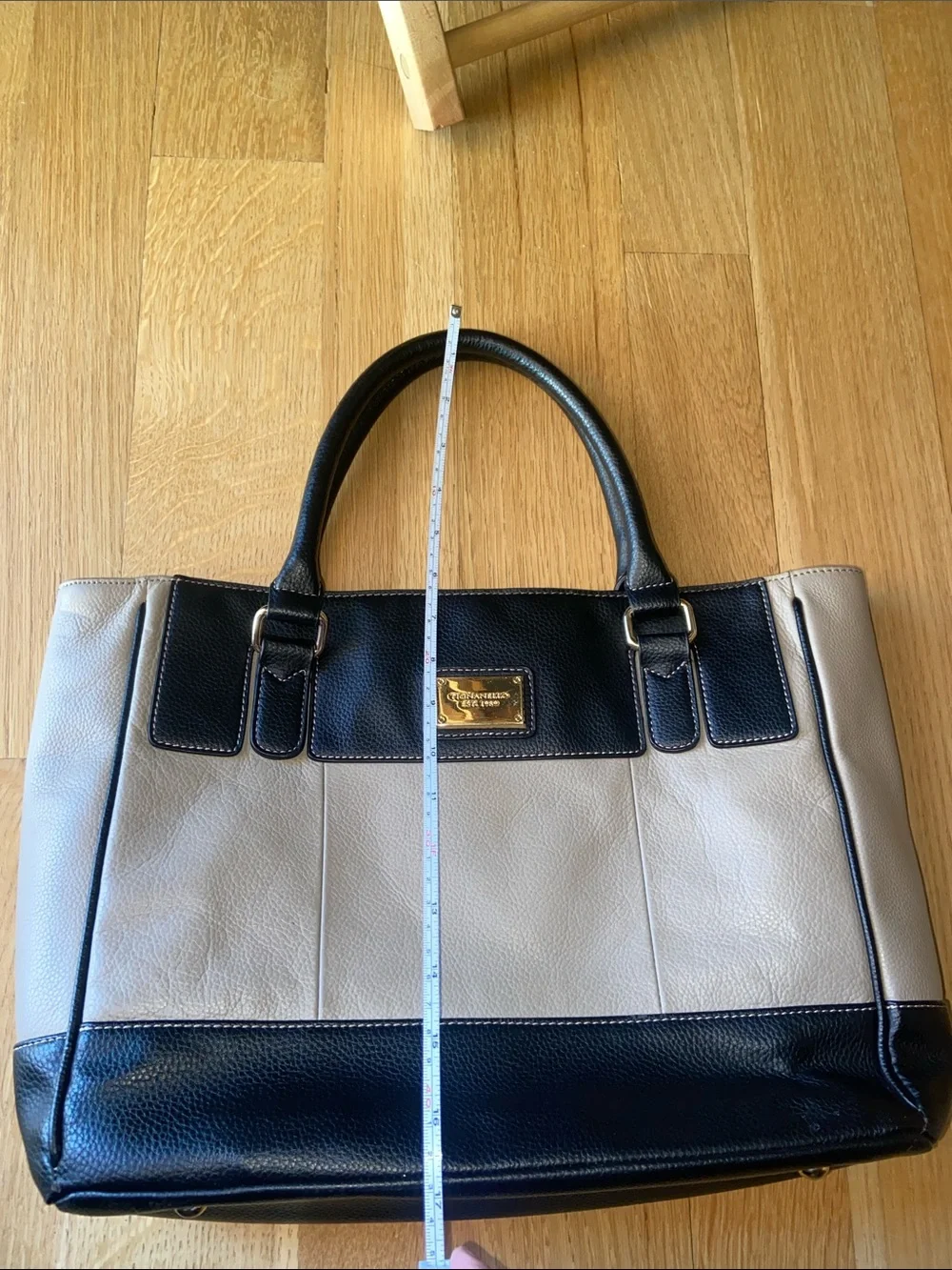 Tignanello Genuine Leather Handbag Satchel Tote Purse Hand Bag Shopper Tan Black